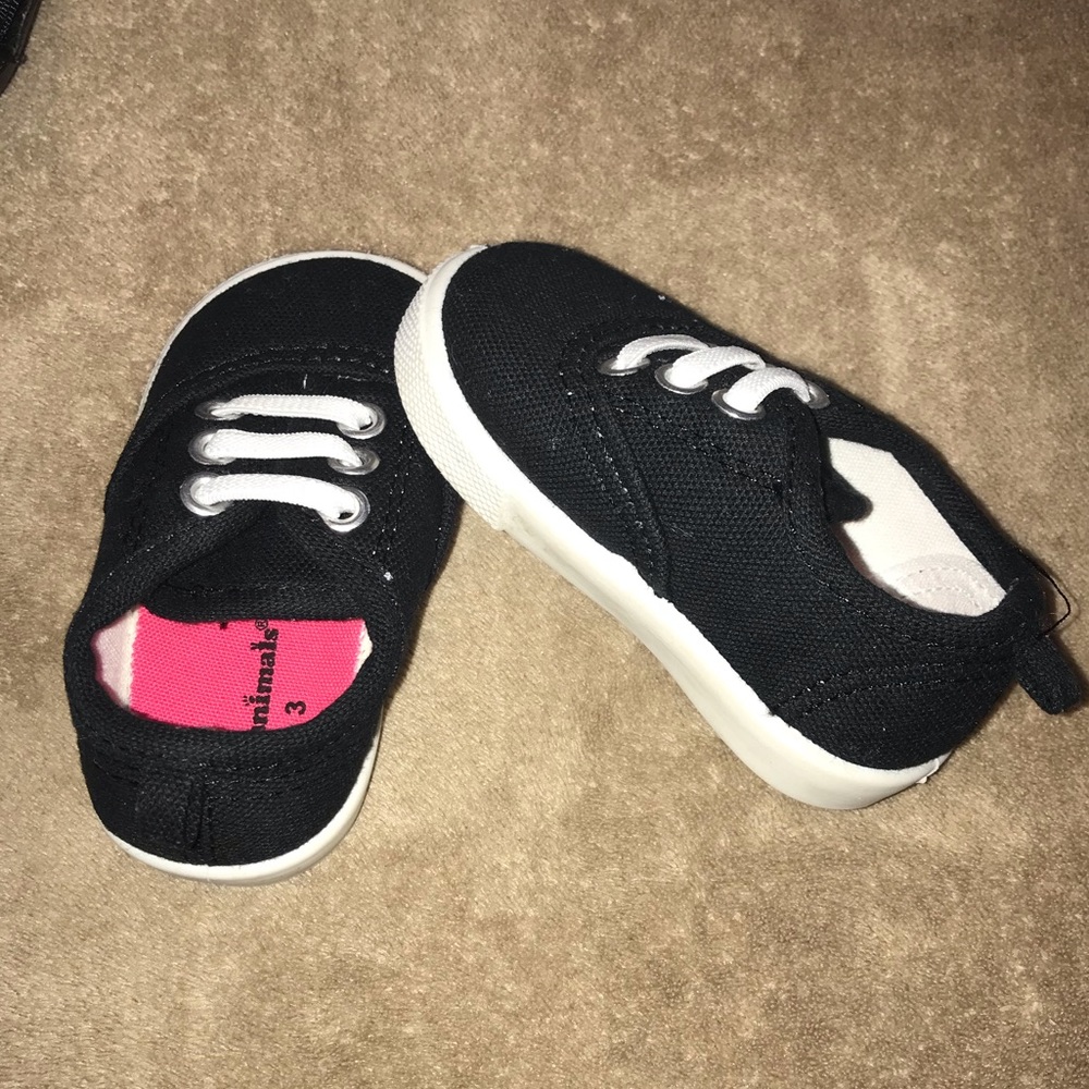 Shoes - Picture 3 of 3